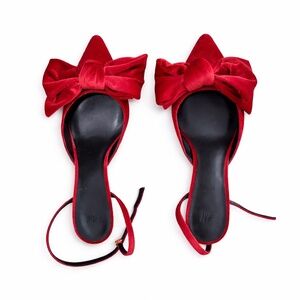 Women’s Red H&M Bow-Detail Velour Pumps Size US 7